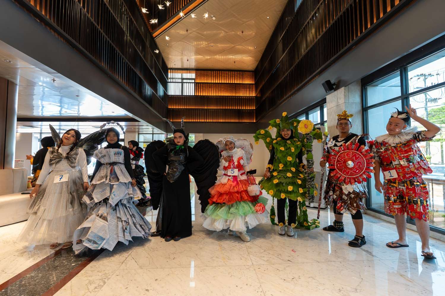 Fashion Show KENCANA Group Pakaian Dari Barang Bekas